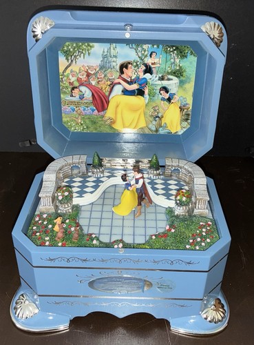 Disney ardleigh elliott snow - elliott,